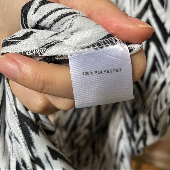 Loyal Hana The January in Black White Chevron Midi Dress S NWOT - Picture 10 of 13